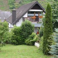 Apartment with Garden View