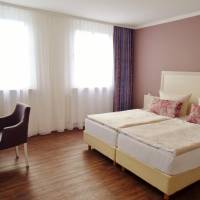 Suite with Garden View