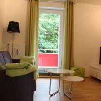 One-Bedroom Apartment with Balcony - Frieda -	