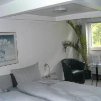 Twin Room with Shower