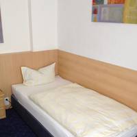 Single Room with shower and toilet
