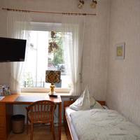 Single Room with toilet and shared bathroom