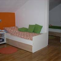 Single Room with Shared Bathroom