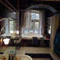 King Suite with Spa Bath
