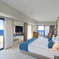 Corner Suite with Sea View