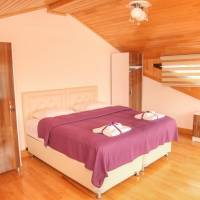 One-Bedroom Apartment with Sea View - Top Floor
