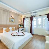 Deluxe Double or Twin Room with City View