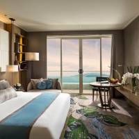 1 King Classic Ocean View