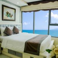 Deluxe Suite with Extensive Sea View