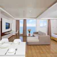 One-Bedroom Apartment with Sea View