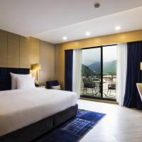 Executive Suite with City View