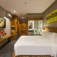 Deluxe King Room with Balcony