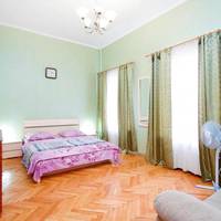 One-Bedroom Apartment - Italyanskaya Ulitsa 37