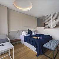 Luxury Partial Sea View Room with Pool 