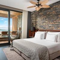 Family Room with Partial Sea View 