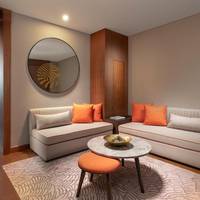 Family Corner Suite with Partial Sea View