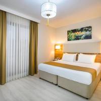 Basic Double Room with Partial Sea View