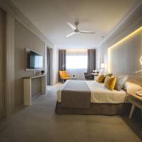 Family Master Suite (2 Adults)