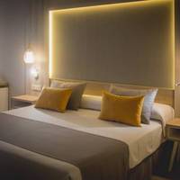 Junior Suite with Swim Up (1 Adult) Adults Only