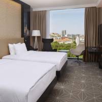 Twin Deluxe Room with View
