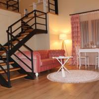 Honeymoon Suite with Lake View