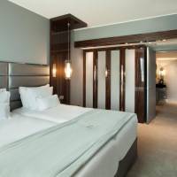 Family Suite (2 Adults + 2 Children)