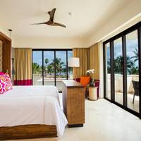 Romance Master Suite Ocean View