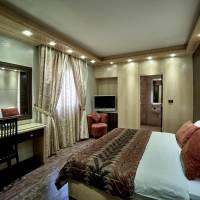 Diplomatic Suite