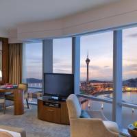Mandarin Premier King Room with Sea and Lake View