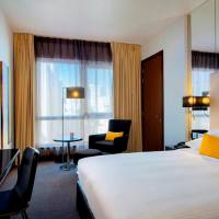 Centro Queen Room