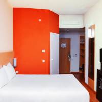 Standard Double Room with City View