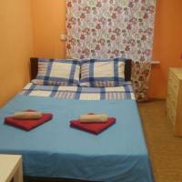 Single Room with Shared Bathroom without Window