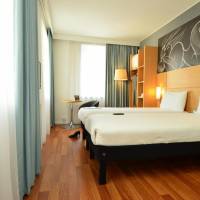 Standard Room with 2 Single Beds