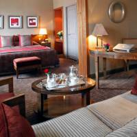 Warwick Suite