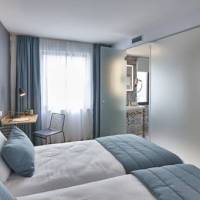 Cozy Twin Room