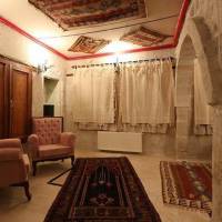 Stone Triple Room With Valley View