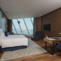 One-Bedroom Executive Club Suite - Smoking