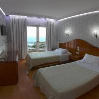 Standard Twin Room with Sea View