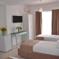 Quadruple Room with Garden View