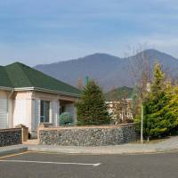 Cottage (6 Adults)