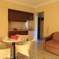 One-Bedroom Apartment (4 Adults)