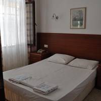 One-Bedroom Apartment (3 Adults)