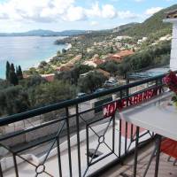 Roof Two-Bedroom Apartment with Sea View 