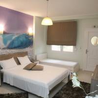 Studio (3-4 adults)