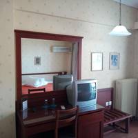 Double or Twin Room with Side Sea View