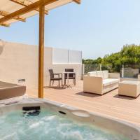 One-Bedroom Apartment with Terrace