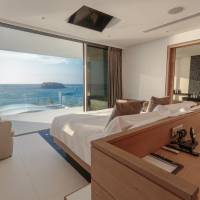 Three-Bedroom Sky Pool Villa