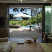 Lagoon Pool Pavilion King