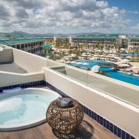 Roof Top Privilege Junior Suite with Pool View 