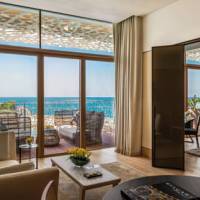 Junior King Suite
